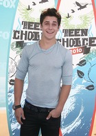 David Henrie : david-henrie-1361065523.jpg