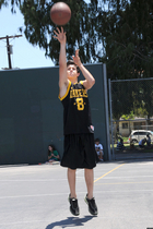 David Henrie : david_henrie_1240681737.jpg