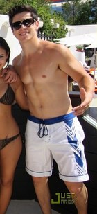 David Henrie : david_henrie_1305301897.jpg