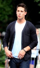 Dean Geyer : dean-geyer-1359551967.jpg