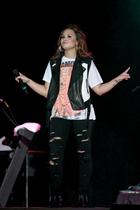 Demi Lovato : demi-lovato-1330795175.jpg