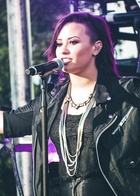 Demi Lovato : demi-lovato-1409496589.jpg