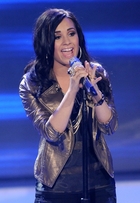 Demi Lovato : demi_lovato_1271704453.jpg