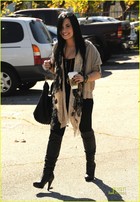 Demi Lovato : demi_lovato_1296338045.jpg