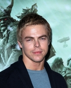 Derek Hough : derek-hough-1317184190.jpg