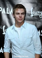 Derek Hough : derek-hough-1327193063.jpg