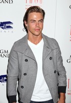 Derek Hough : derek-hough-1339480749.jpg