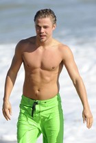 Derek Hough : derek-hough-1342903127.jpg