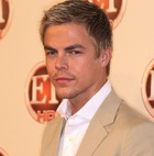 Derek Hough : derek-hough-1351805646.jpg