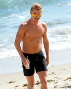 Derek Hough : derek-hough-1376586321.jpg