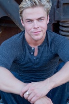 Derek Hough : derek-hough-1441892865.jpg