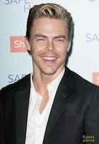 Derek Hough : derek-hough-1452235129.jpg