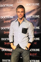 Derek Hough : derek-hough-1465743585.jpg