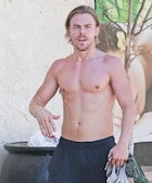 Derek Hough : derek-hough-1468517105.jpg