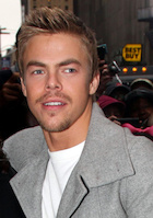 Derek Hough : derek-hough-1468517277.jpg