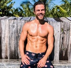 Derek Hough : derek-hough-1669633037.jpg