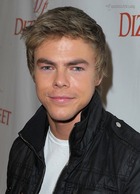 Derek Hough : derekhough_1281565298.jpg