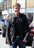 Derek Hough : derekhough_1287760072.jpg