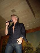 Derek Hough : derekhough_1299774874.jpg