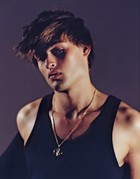 Douglas Booth : douglas-booth-1370795038.jpg