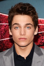 Dylan Sprayberry : dylan-sprayberry-1472173477.jpg