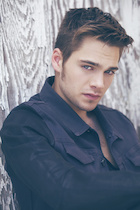 Dylan Sprayberry : dylan-sprayberry-1521941580.jpg