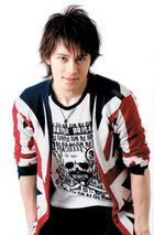 Eiji Wentz : eijiwentz_1223326106.jpg