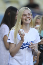 Elle Fanning : elle-fanning-1402070296.jpg