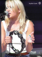 Emily Osment : emily-osment-1318123428.jpg