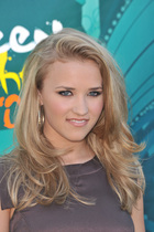 Emily Osment : emily_osment_1272165653.jpg