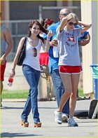 Emma Roberts : TI4U_u1277228786.jpg