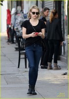 Emma Roberts : emma-roberts-1391102647.jpg