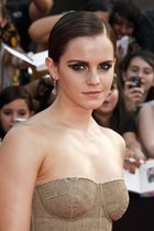 Emma Watson : emma-watson-1325547969.jpg