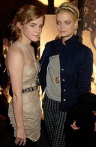 Emma Watson : emma_watson_1243046863.jpg