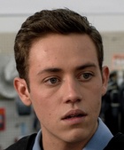 Ethan Cutkosky : ethan-cutkosky-1636944713.jpg