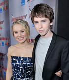 Freddie Highmore : TI4U1388021633.jpg