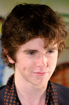 Freddie Highmore : freddie-highmore-1405612229.jpg