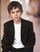 Freddie Highmore : freddie_highmore_1213129859.jpg