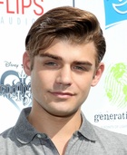 Garrett Clayton : garrett-clayton-1410445881.jpg