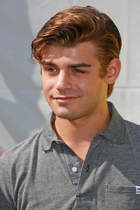 Garrett Clayton : garrett-clayton-1415143689.jpg