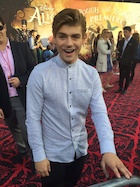 Garrett Clayton : garrett-clayton-1464070321.jpg