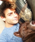 Garrett Clayton : garrett-clayton-1494874441.jpg