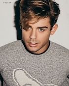 Garrett Clayton : garrett-clayton-1506329641.jpg