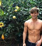 Garrett Clayton : garrett-clayton-1530146328.jpg