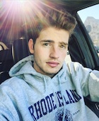 Gregg Sulkin : gregg-sulkin-1458261721.jpg