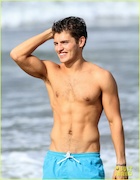 Gregg Sulkin : gregg-sulkin-1471119980.jpg