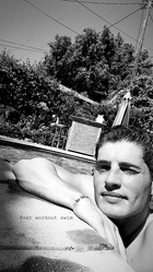 Gregg Sulkin : gregg-sulkin-1533333601.jpg