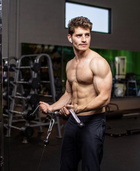 Gregg Sulkin : gregg-sulkin-1561145718.jpg