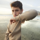 Gregg Sulkin : gregg-sulkin-1615877642.jpg