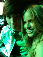 Halston Sage : TI4U1384549667.jpg